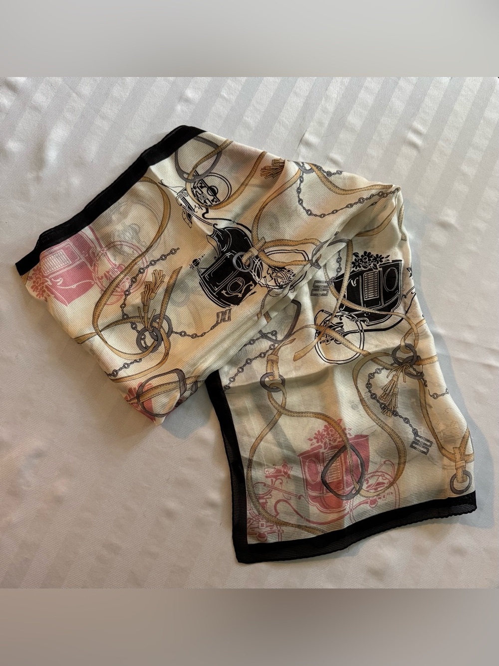 Women's Printed silk scarf in Cream with Black Trim